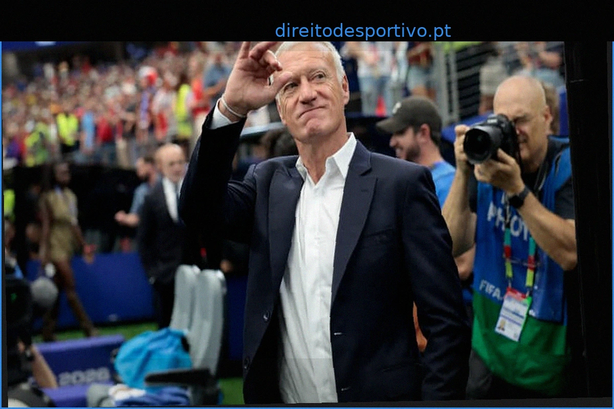 Deschamps explica saída da Seleção Francesa: "Ambiente irrespirável"